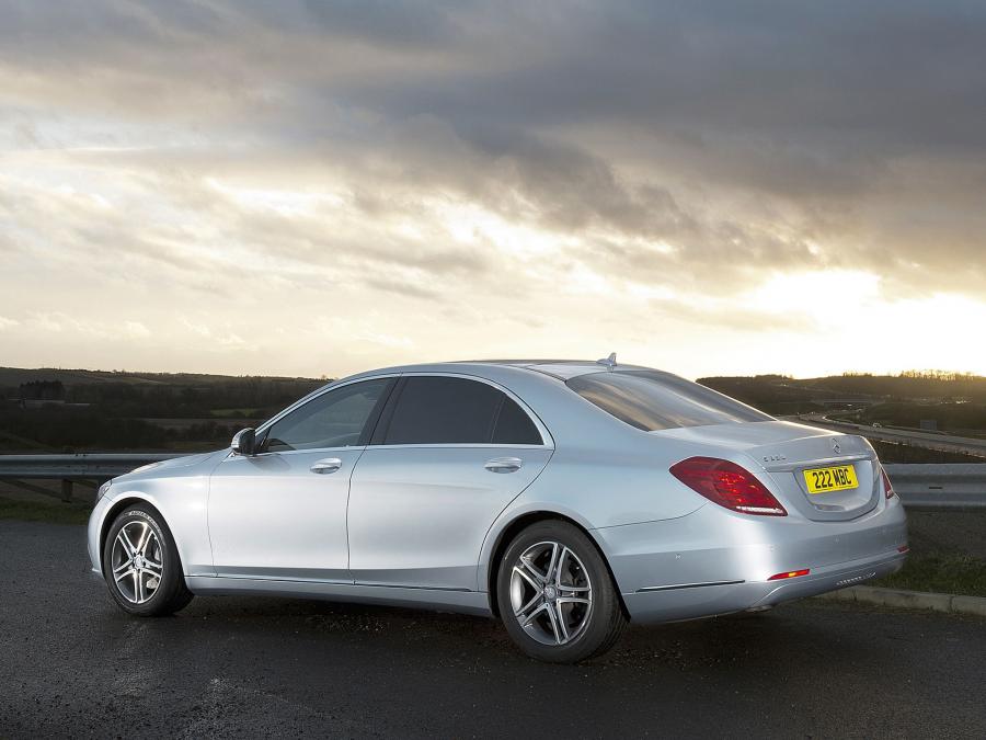 Mercedes-Benz S350 BlueTec 2013 года  (UK) (фото 12 из 13)
